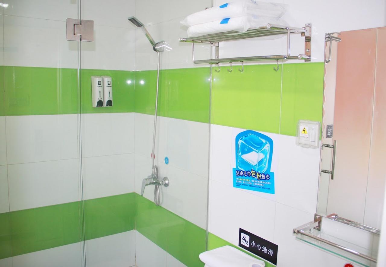 7Days Inn Yunfu Luoding Central Ngoại thất bức ảnh