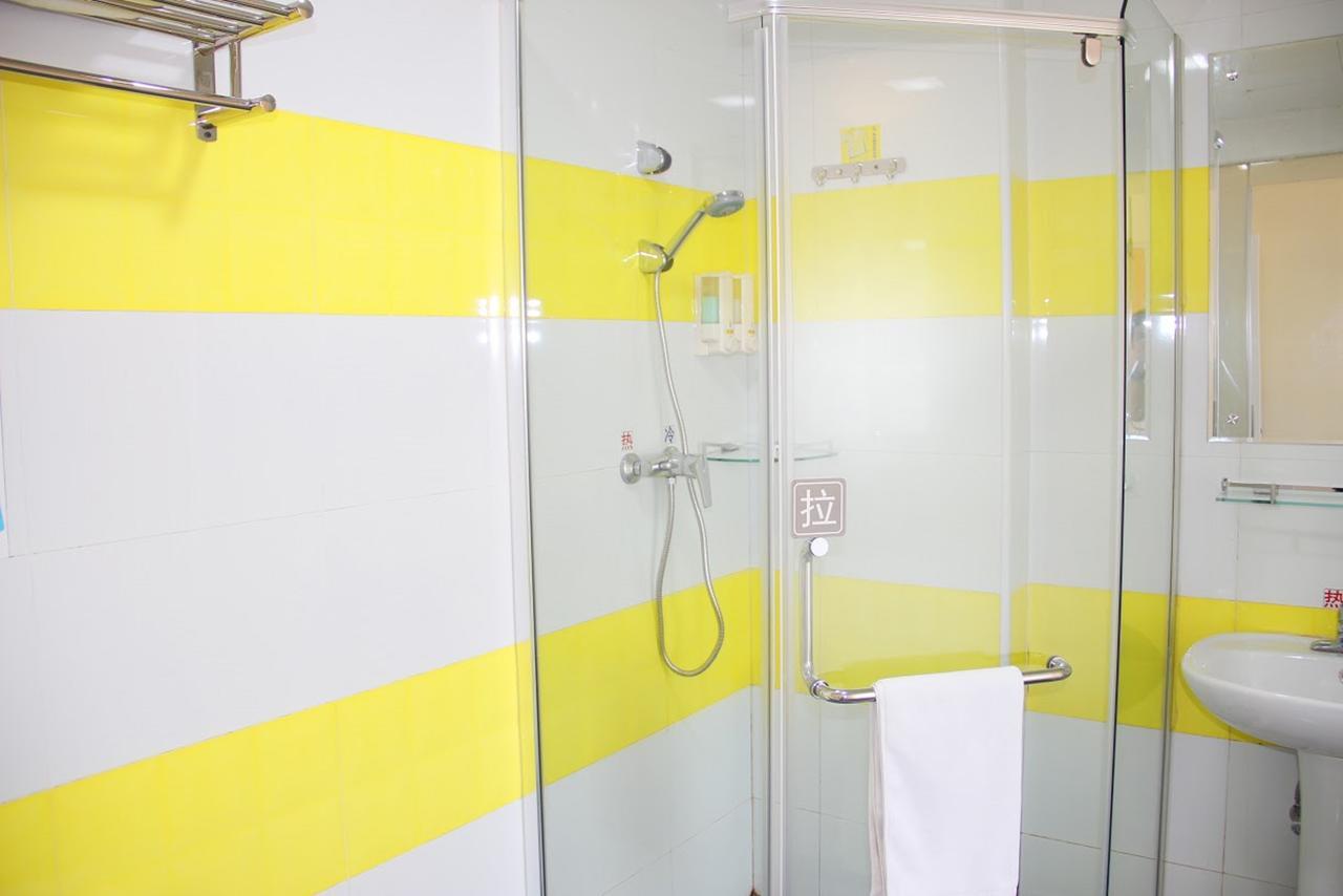 7Days Inn Yunfu Luoding Central Ngoại thất bức ảnh